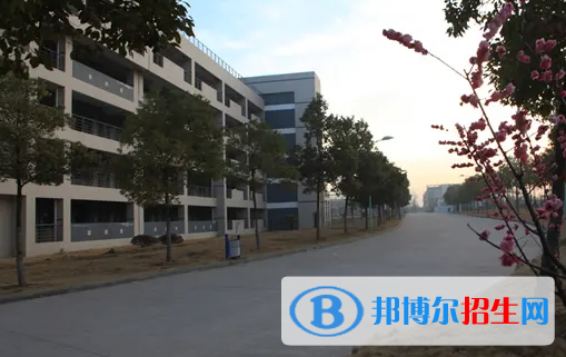 安徽2023年有哪些職業(yè)技術(shù)汽修學(xué)校