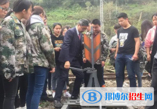 成都2023年職業(yè)鐵路學校有什么專業(yè)