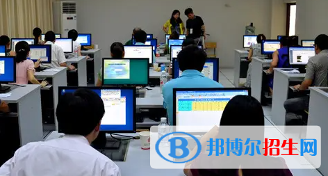 廣西2023年計算機學校專業(yè)哪個好