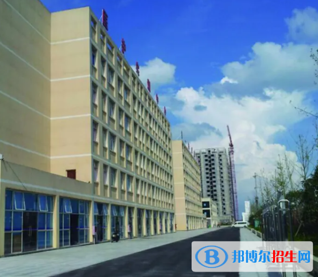 貴州2023年初中生報什么電子商務(wù)學(xué)校好