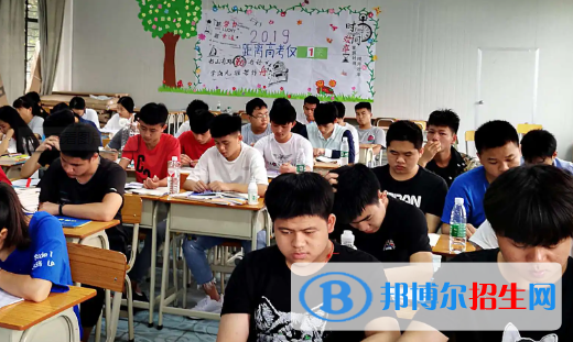 廣西2023年哪家計(jì)算機(jī)學(xué)校好