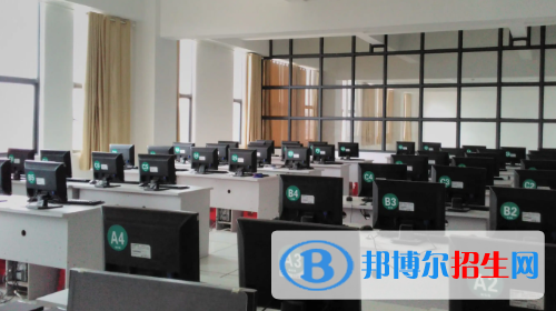 石家莊2023年計(jì)算機(jī)學(xué)校里面都有哪些專業(yè)