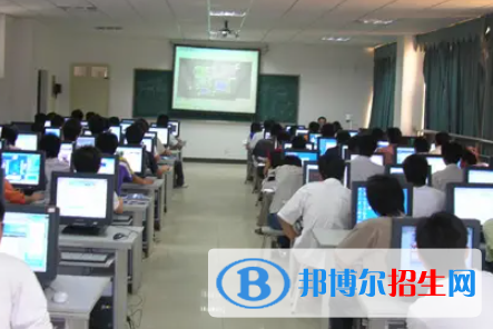 廣西2023年上計算機學校選什么專業(yè)