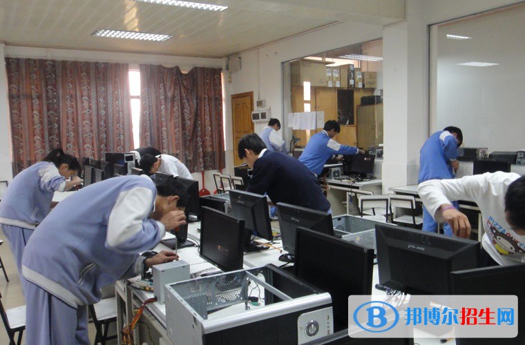 四川2023年中專計算機學(xué)校所有哪些專業(yè)