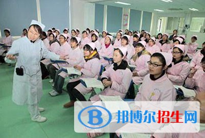 蘭州2023年去讀衛(wèi)校學(xué)什么對(duì)以后好一點(diǎn)