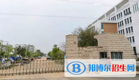 廣西2023年適合女生的計算機學(xué)校