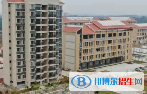 廣西2023年女生讀計(jì)算機(jī)學(xué)校學(xué)什么專業(yè)好