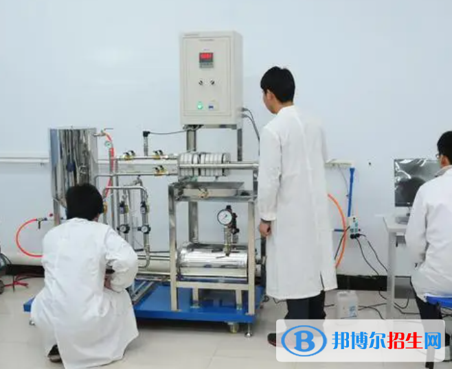 大學應(yīng)用化工技術(shù)專業(yè)可以從事哪些工作？
