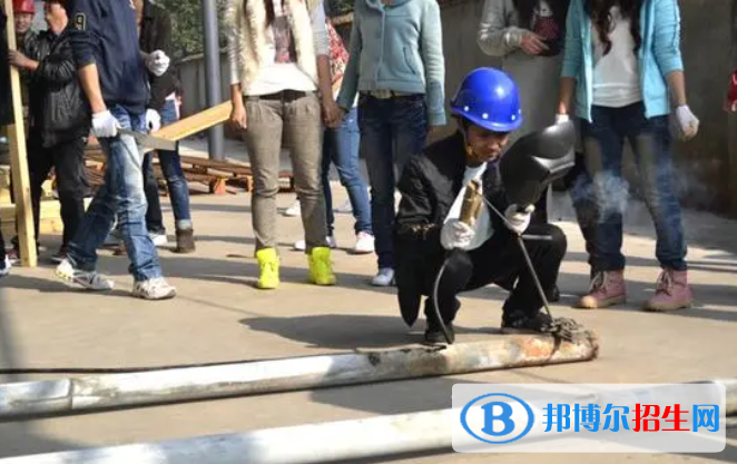 大學(xué)建筑材料工程技術(shù)專業(yè)可以從事哪些工作？