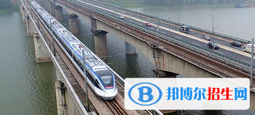 浙江2023年鐵路學(xué)校中專升大專考什么