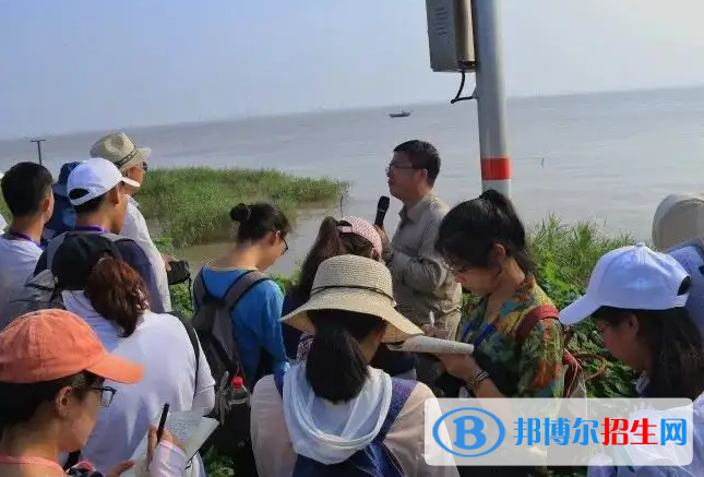 大學(xué)地籍測(cè)繪與土地管理專(zhuān)業(yè)可以從事哪些工作？