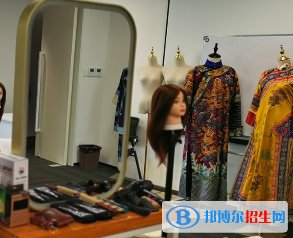 杭州2023年初中畢業(yè)女生上什么中專學(xué)校好