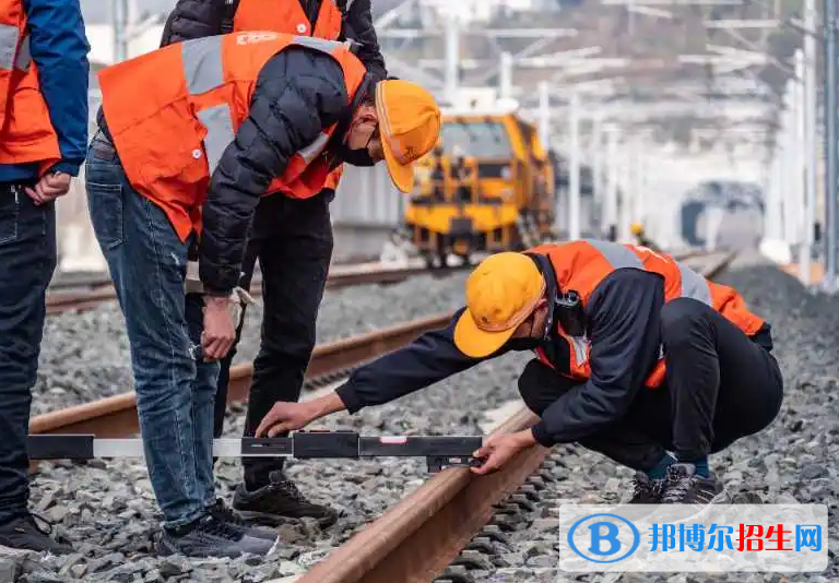 貴州2023年鐵路學(xué)校怎么樣報名