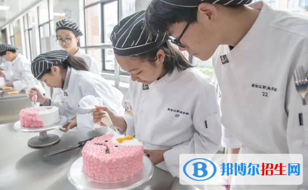 浙江2023年沒(méi)上完初中可以上中專學(xué)校嗎