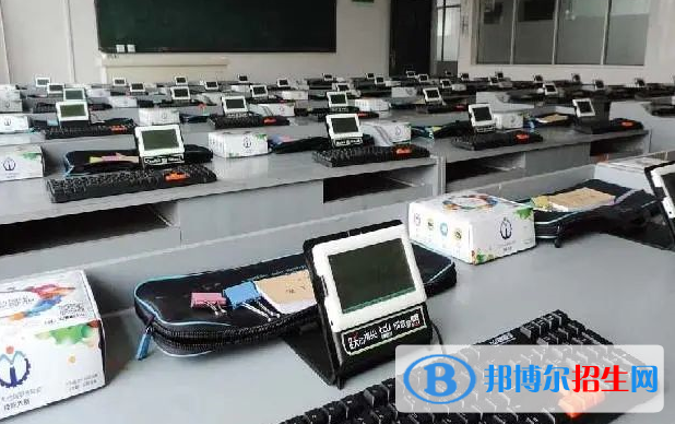 浙江2023年沒(méi)上完初中可以上中專學(xué)校嗎