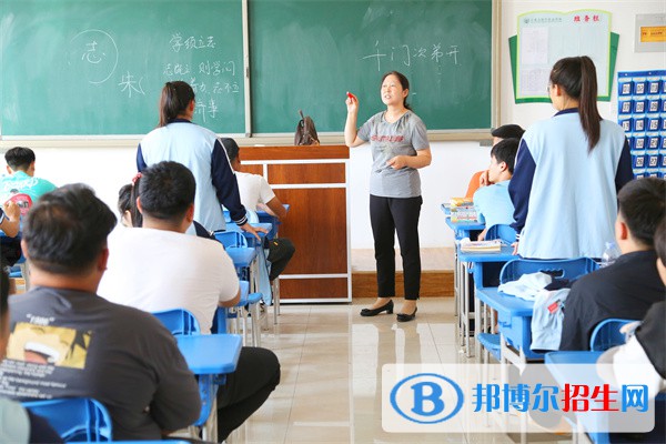 石家莊2023年讀計算機學(xué)校學(xué)什么專業(yè)好