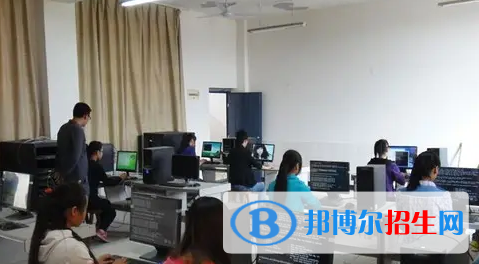 重慶2023中專學校畢業(yè)是什么學歷