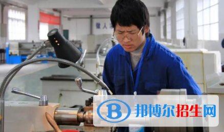 浙江2023年適合男生的中專學(xué)校專業(yè)
