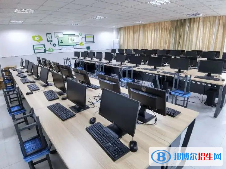 四川2023年計算機學校什么專業(yè)好