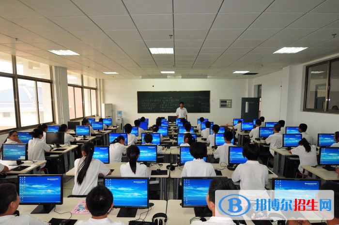 四川2023年中專計算機學校學什么好