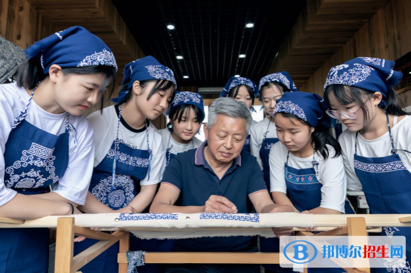 云南2023年初中畢業(yè)能上中專學(xué)校嗎