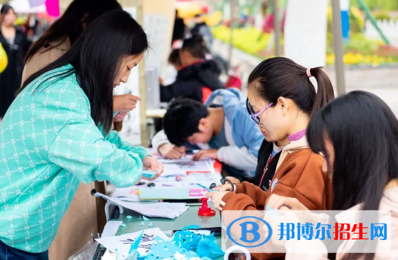 杭州2023年女孩子中專學(xué)什么專業(yè)好