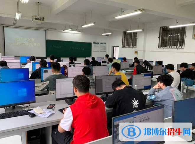 陜西2023年中專學(xué)校有哪些專業(yè)適合男生