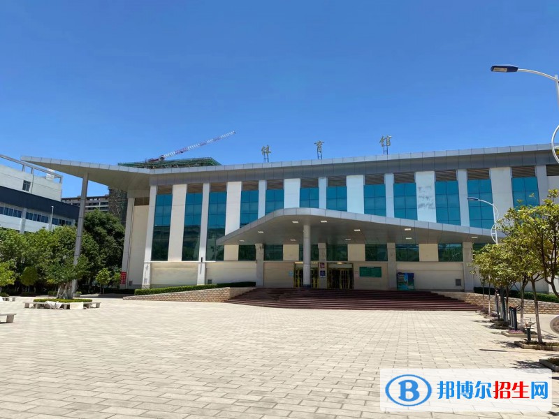 云南中專學校在哪