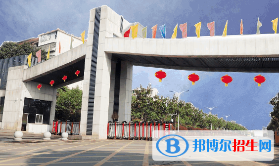 衡陽(yáng)市華岳實(shí)驗(yàn)中學(xué)、衡州高級(jí)中學(xué)2022錄取分?jǐn)?shù)線（2023參考）