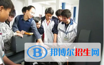 浙江2023年男孩子中專有什么專業(yè)適合男生