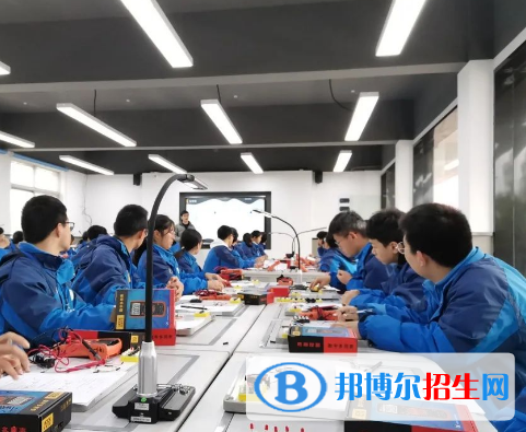 杭州2023年中專(zhuān)與大專(zhuān)有什么區(qū)別