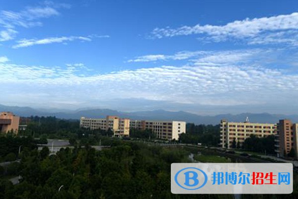 四川鐵道職業(yè)學(xué)院單招2023年報名時間