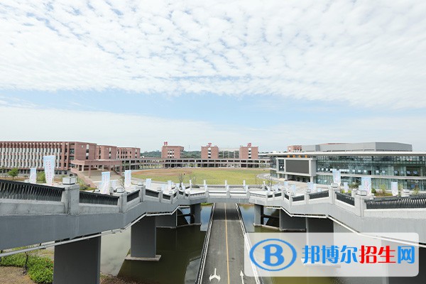四川化工職業(yè)技術學院單招2023年學費是多少