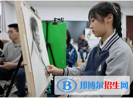 杭州2023年中專和?？朴惺裁磪^(qū)別
