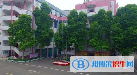 重慶2023年初中畢業(yè)女生讀什么中專學(xué)校好