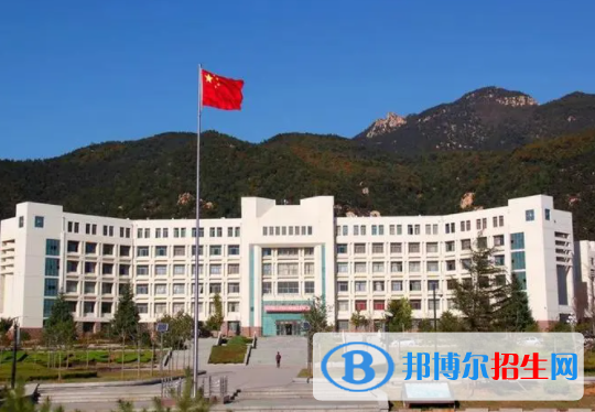 泰山學(xué)院是不是雙一流大學(xué)嗎？