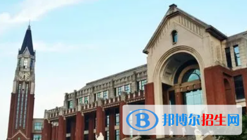 華東政法大學(xué)是不是雙一流大學(xué)嗎？