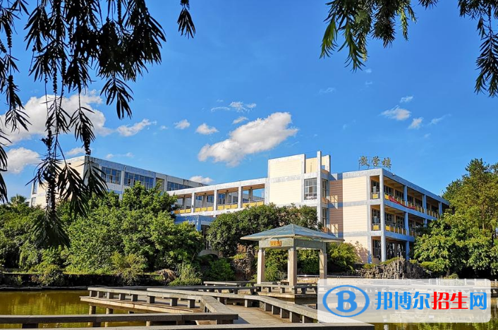 2022賀州市大學排名(校友會)