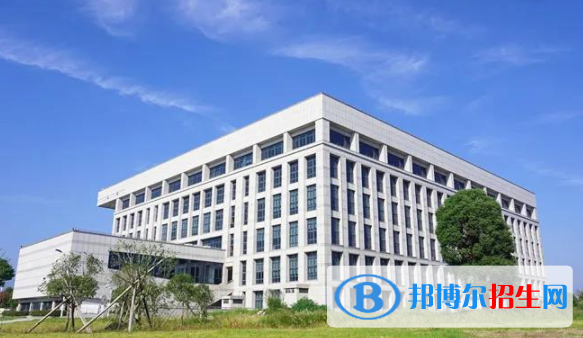 上海財經(jīng)大學(xué)浙江學(xué)院是不是雙一流大學(xué)？