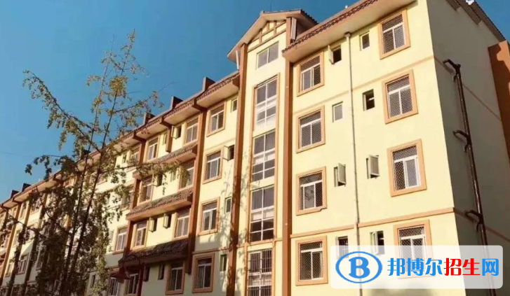 都江堰市領(lǐng)川實驗學(xué)校2023年招生簡章