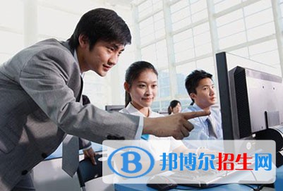 四川2023年男生上計算機學校學什么好