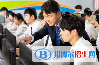 四川2023年女生上什么計(jì)算機(jī)學(xué)校比較好