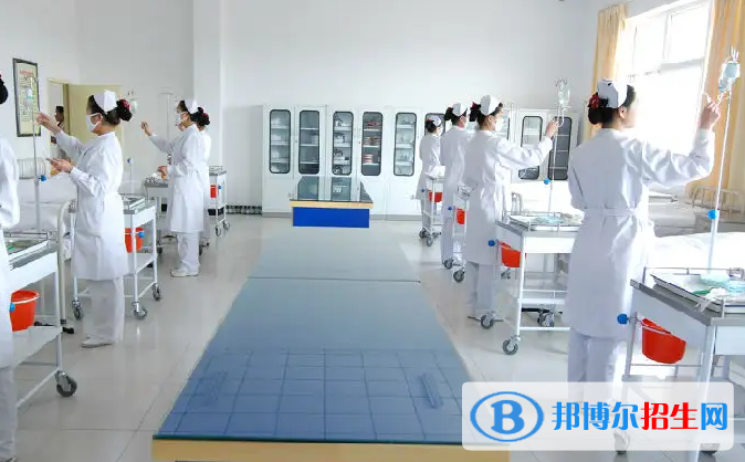 重慶2023年女生讀什么中專學校好