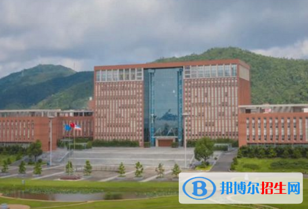 珠?？萍紝W(xué)院是不是985大學(xué)？