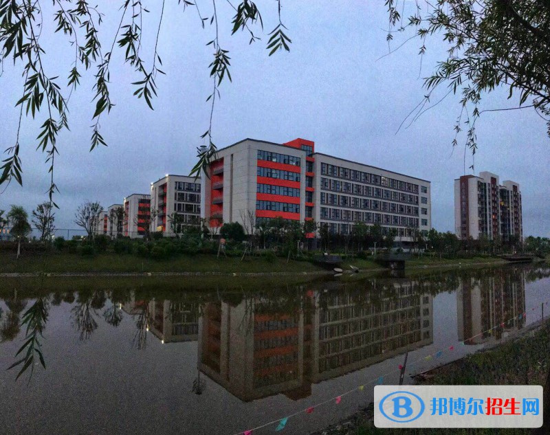 南通縱橫國際職業(yè)技術(shù)學(xué)校2023年報名條件、招生要求、招生對象