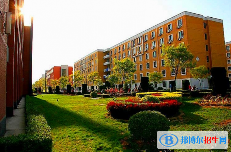 吉利學(xué)院是幾本？是985和211嗎？