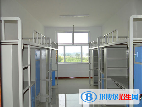 ?？趯嶒炛袑W(xué)2023年宿舍條件