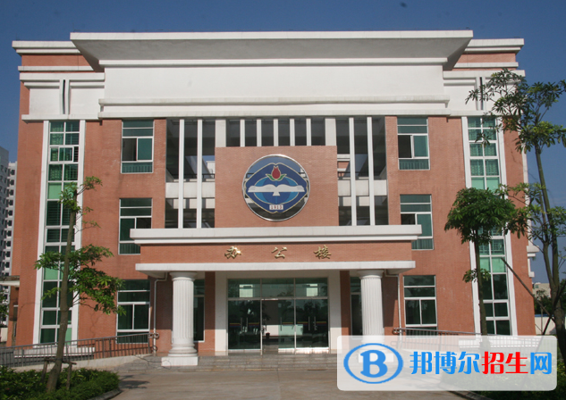 2023年海口市瓊山中學(xué)招生辦聯(lián)系電話