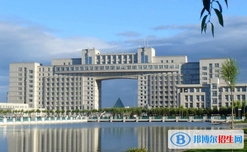 黑龍江八一農(nóng)墾大學(xué)是幾本？是985和211嗎？