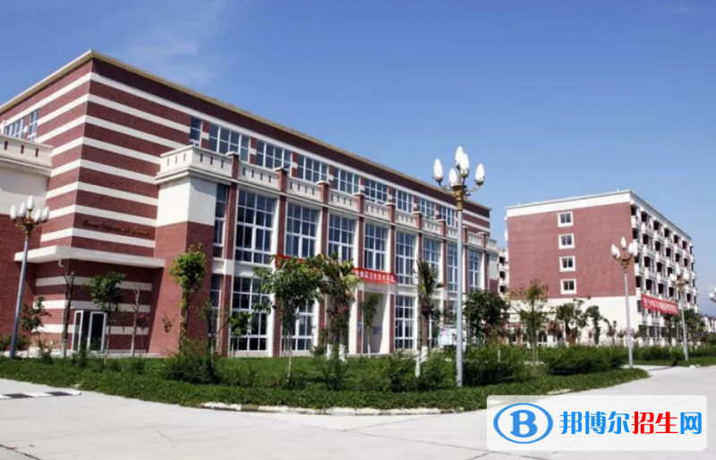四川電影電視學(xué)院是幾本？是985和211嗎？